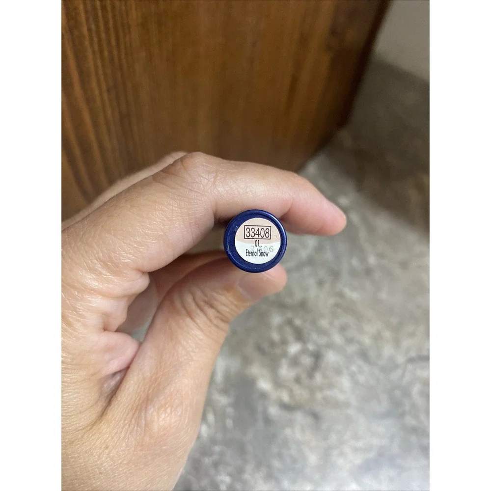 YVES ROCHER COULEURS NATURE Fresh Effect‎ Eyeshadow Stick Eternal Snow Rare